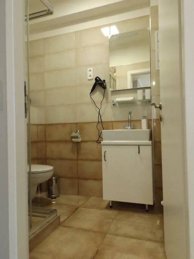 Vitalis Apartman Eger Apartment