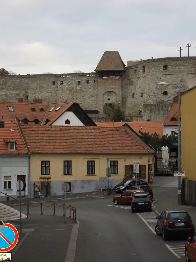 Vitalis Apartman Eger Apartment